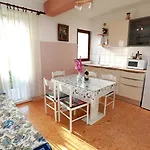 Irena Apartment *
