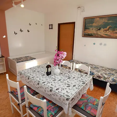 Irena Apartament Trogir